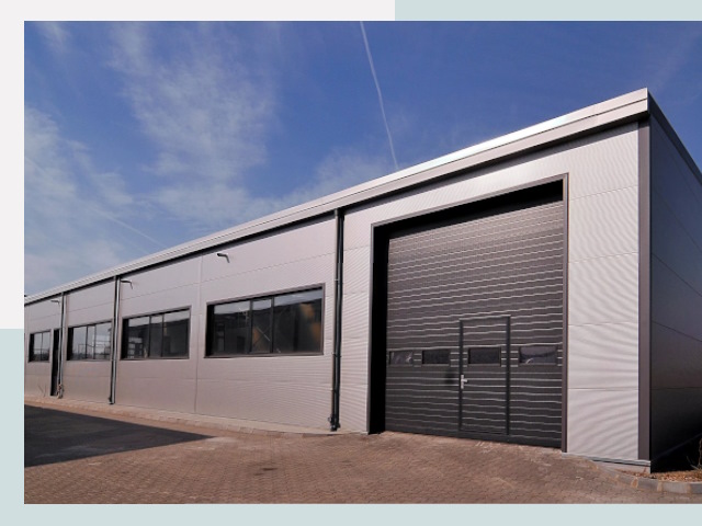 Быстровозводимые склады от СтальСтрой-Бря по цене 618 руб.